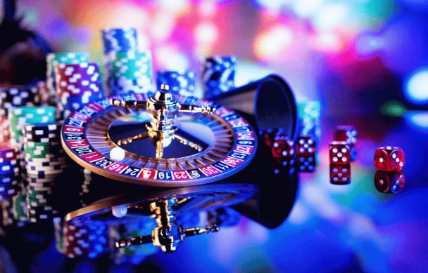 Antarmuka aplikasi bocilslot menampilkan meja blackjack live dengan dealer profesional